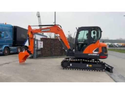 94b8e3b9-01d4-4128-93ba-bf8f277e3bcc.mp4