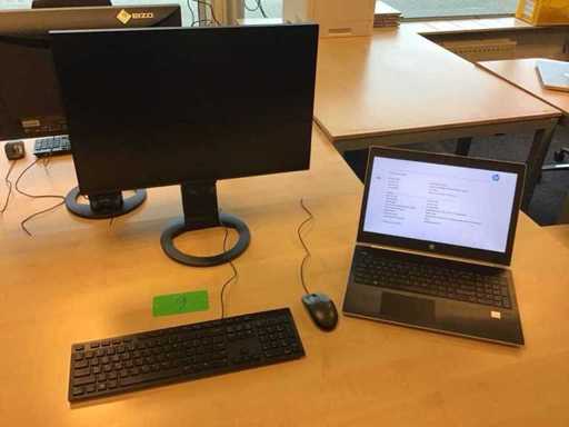 Dell latitude 5520 i7 incl monitors and accessories 