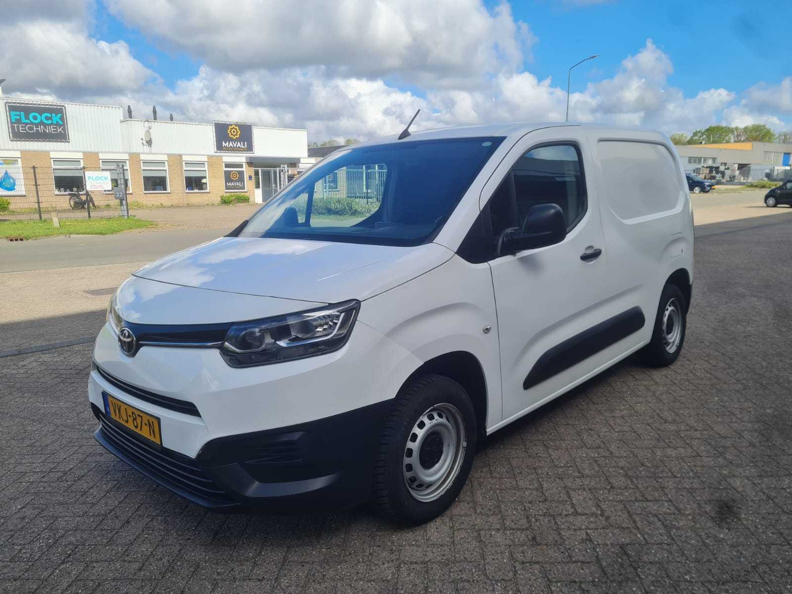 Toyota – PROACE CITY – 1.5 D-4D Cool Comf. – VKJ-87-N
