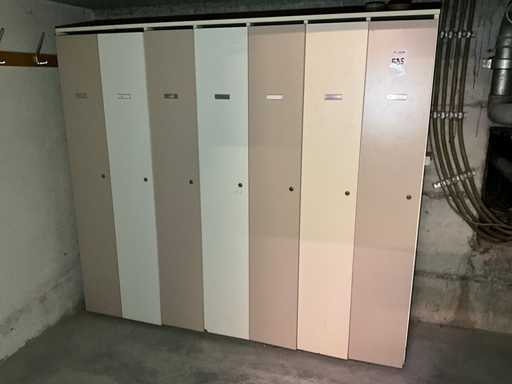 Locker hout