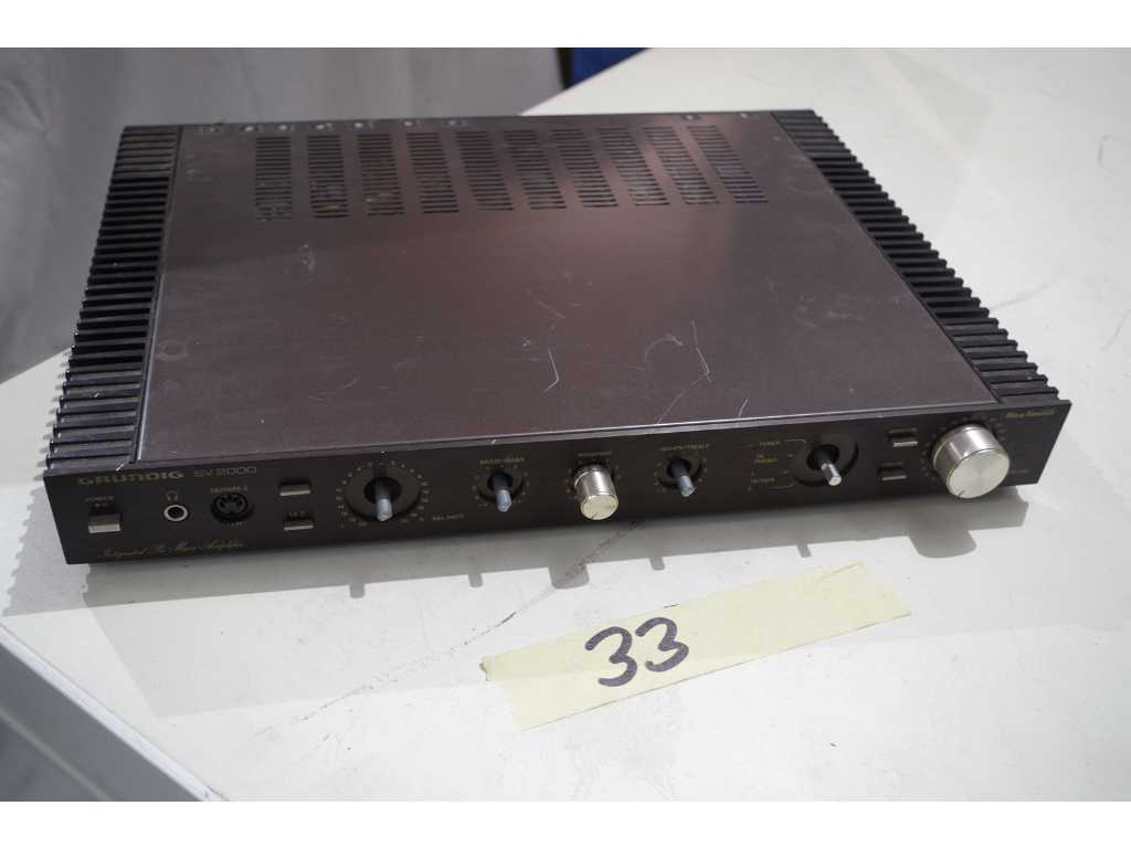 Grundig SV2000 - Amplifier