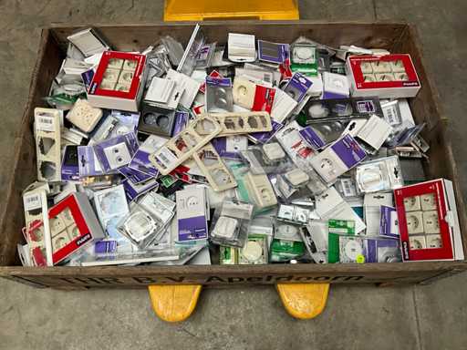 PALLETDEAL diverse schakelmateriaal en toebehoren