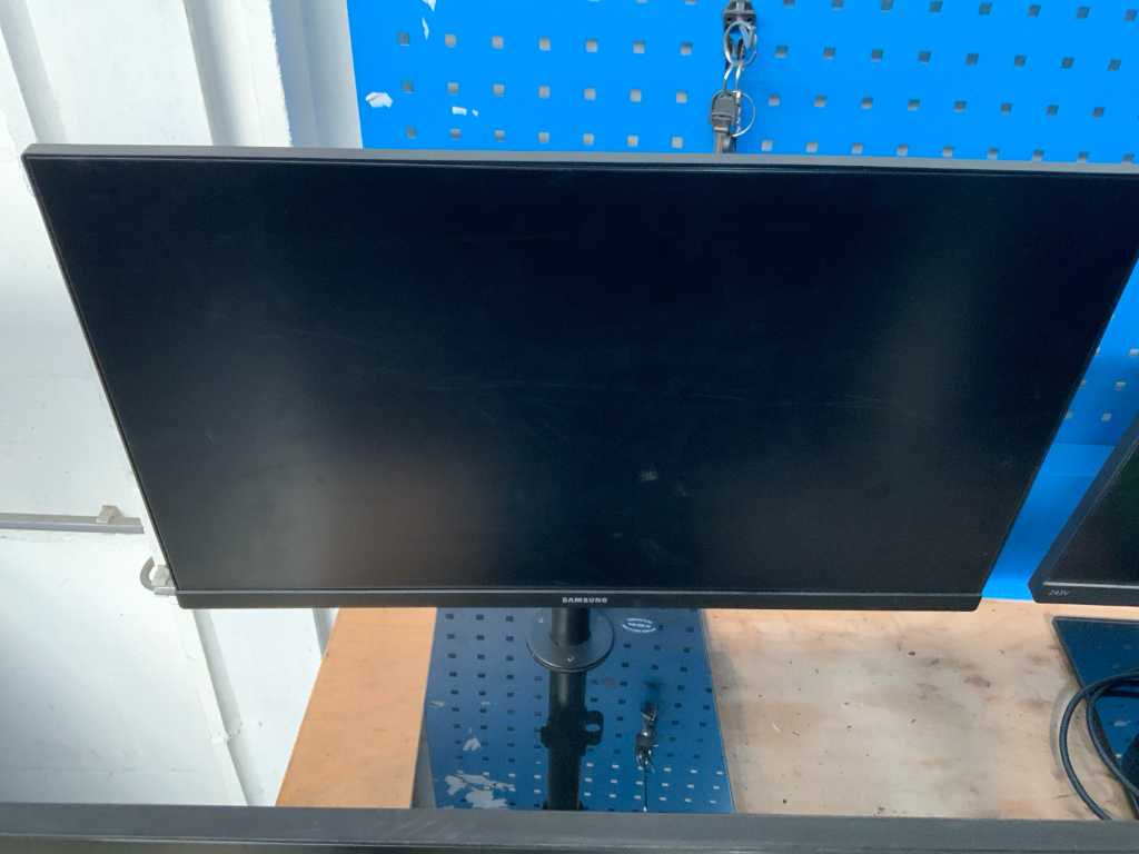 243v monitor