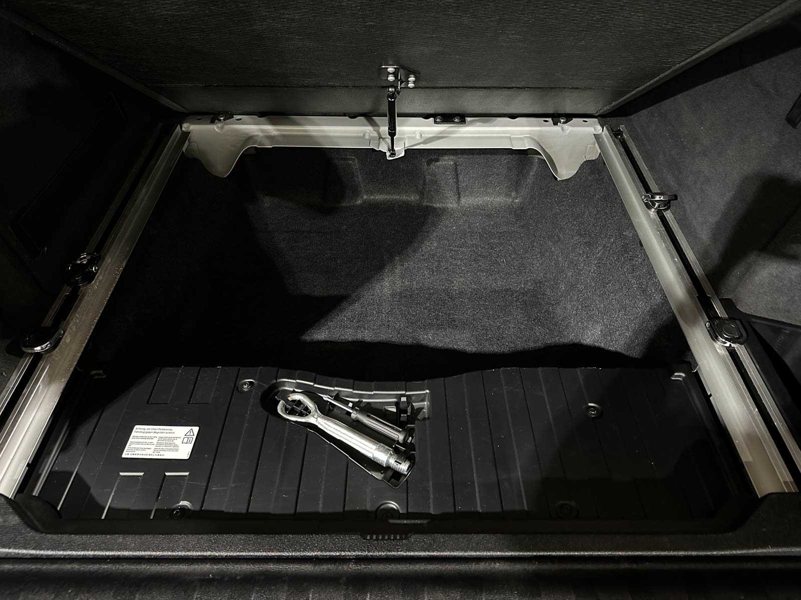 BMW X5 xDrive50i 4.4 V8 High Executive 449pk 2014, J-094-RR