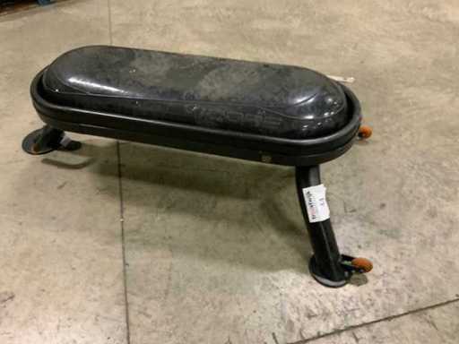 Vicore na ławce wielosiłowej