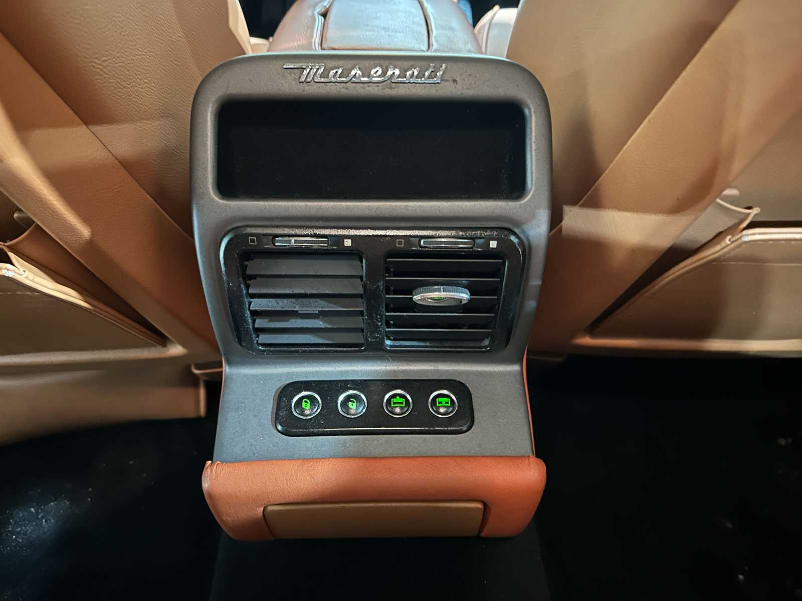 Maserati Quattroporte 4.2 V8 Duo Select 400pk 2004, 47-SB-BJ