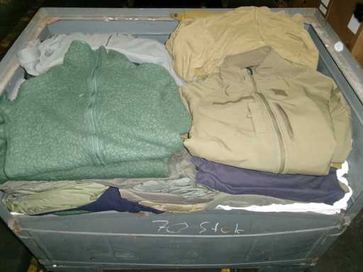 kg Mélange de vêtements, défectueux, taché (G3) (115kg)