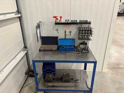 Frezarea căruciorului de scule