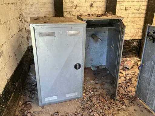 Metal saddle box (10x)