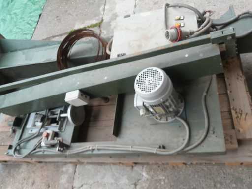  Band saw