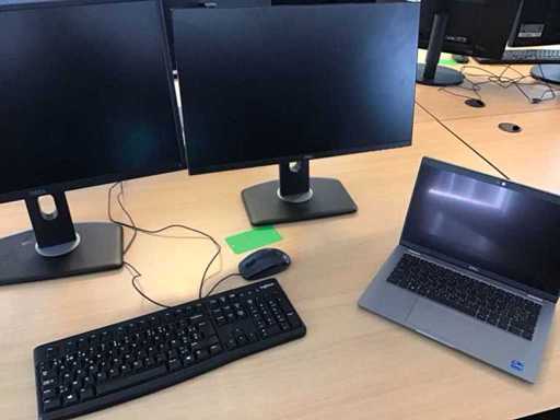 Dell latitude i7 incl monitors and accessories 