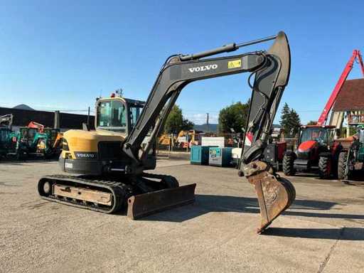 2017 VOLVO ECR88D Mini-Excavator