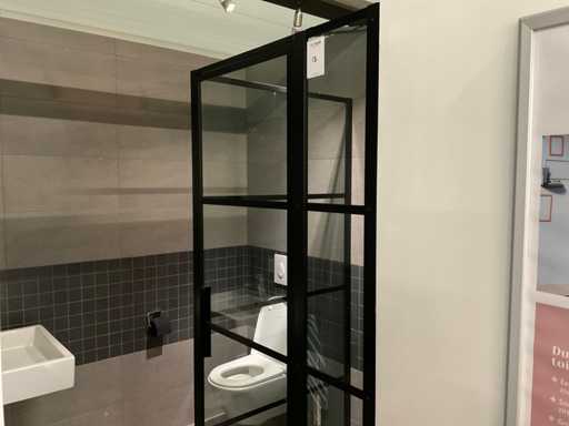 Duka Soho Shower Door and Shower Wall