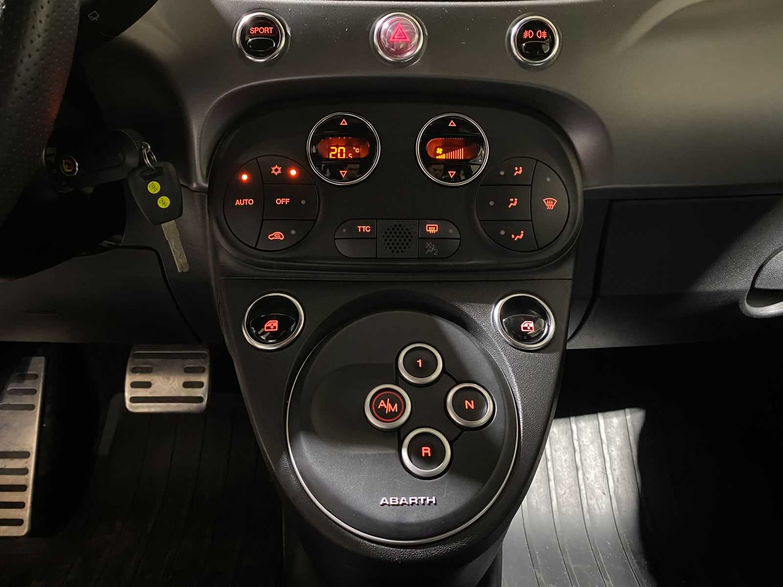 Fiat 500 C 1.4 T-Jet Abarth Turismo 165pk 2018, L-710-LV