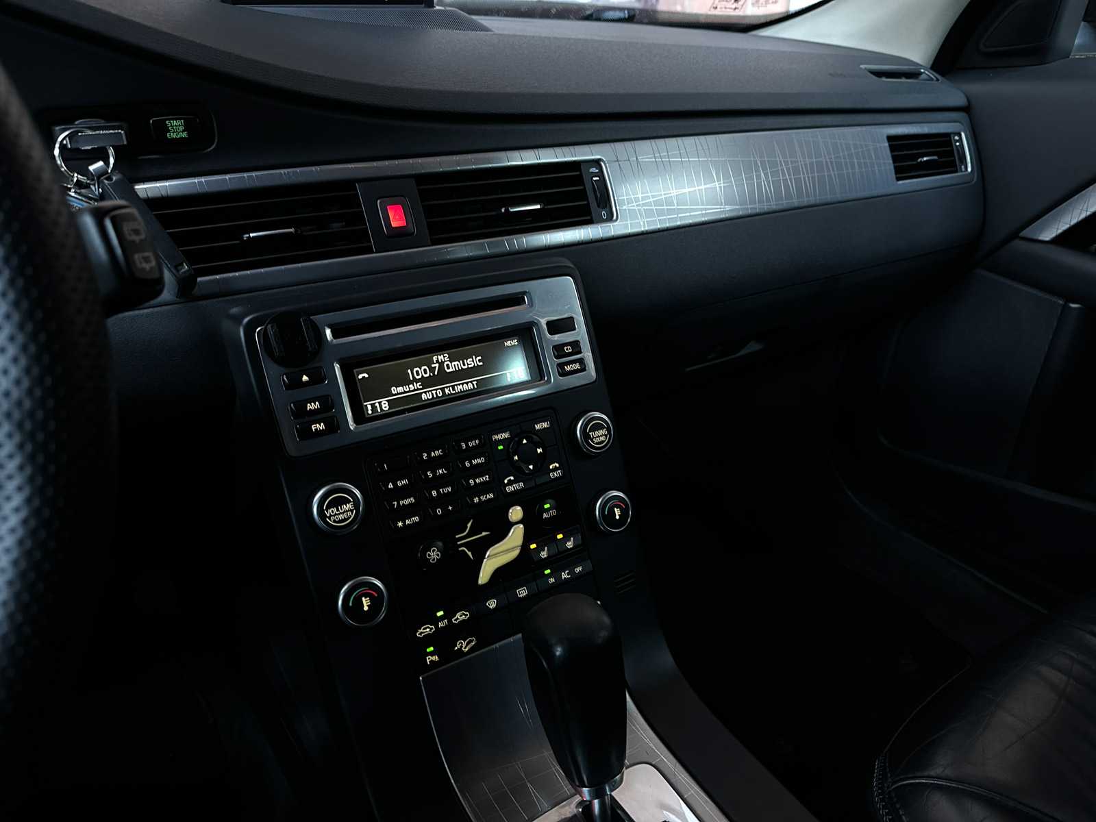 Volvo XC70 2.4 D5 Summum 185pk 2009, PD-287-R Youngtimer