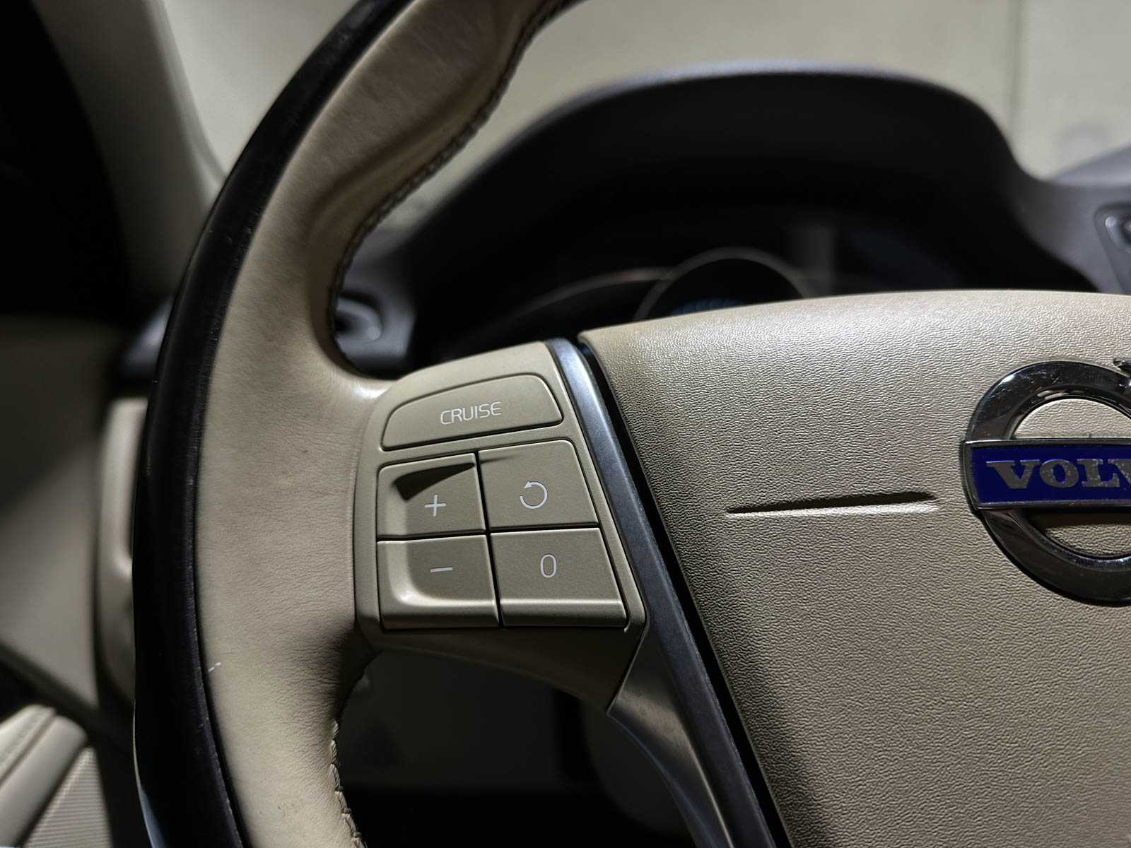 Volvo V70 2.0 D4 Summum 181pk 2015 (Origineel-NL), GB-859-B