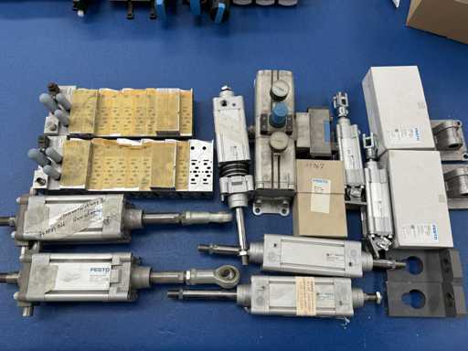 FESTO Lot Pneumatische Cilinder