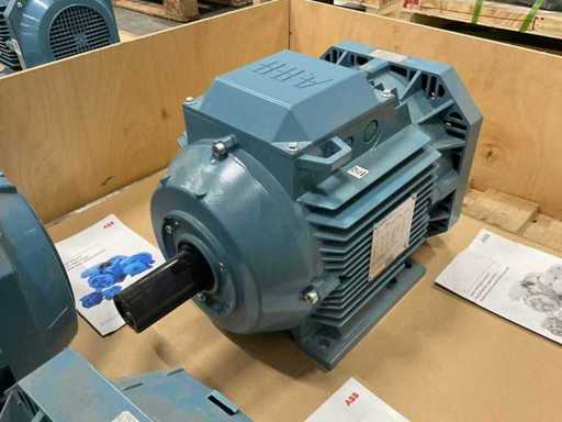 Moteur électrique ABB M3AA 132 MB4 2021