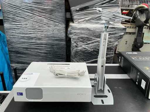 Projecteur Sony VPL-CX70 avec support au plafond