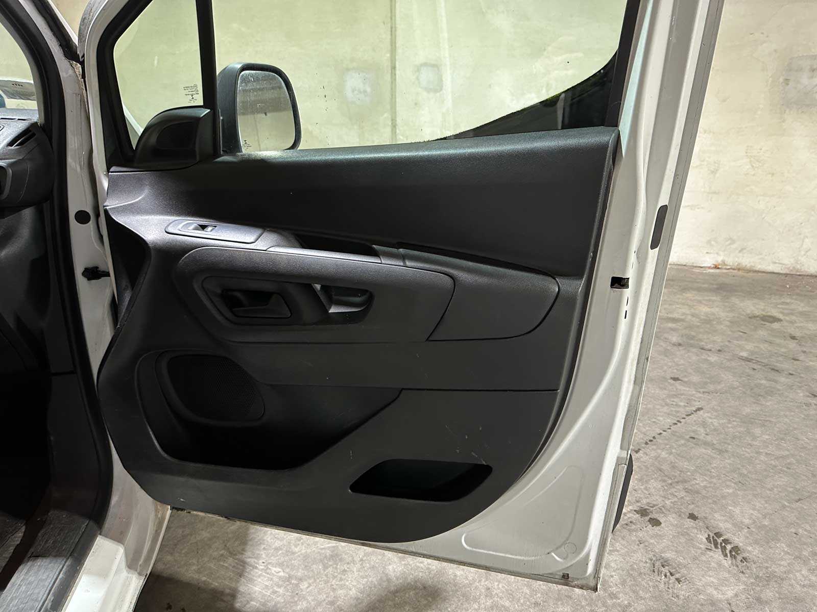 Peugeot Partner 1.6 BlueHDI 75 74pk 2019 (Origineel-NL+1e eigenaar), V-641-VZ 