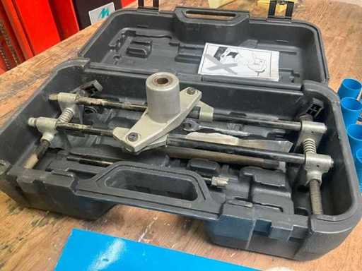 SOUBER TOOLS Macchina per perforare i fori