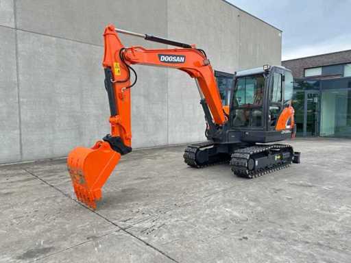 Doosan - 2018 - DX55-9C - Midi-Bagger