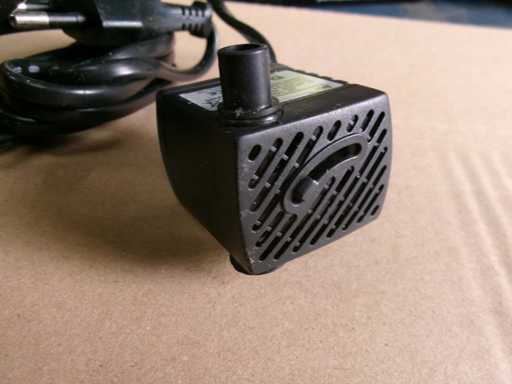 Aquariumpumpe, neuwertig (U1) (9x)