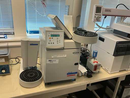 BRUKER 430-GC Gas Chromatography