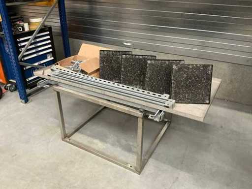 GUS – Edelstahl-Montagerahmen mit Installationsschienen 85x175 cm