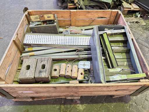 Lot de diverse echipamente militare