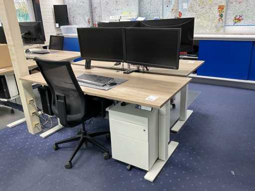 Ingerichte werkplek (180x80 cm)