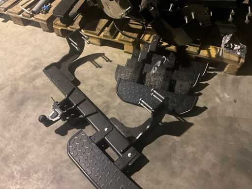 Batch of various MAN towbars