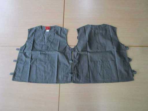 Franz. Oliwkowa koszulka tropikalna, jak nowa, rozmiar S (R12) (20x)