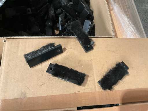 Approximately 1500 brush seals for sliding door