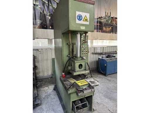 V. Jessernigg u. Urban - 40 MP - Hydraulic press - 1990