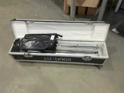 Projection screen 203x152cm