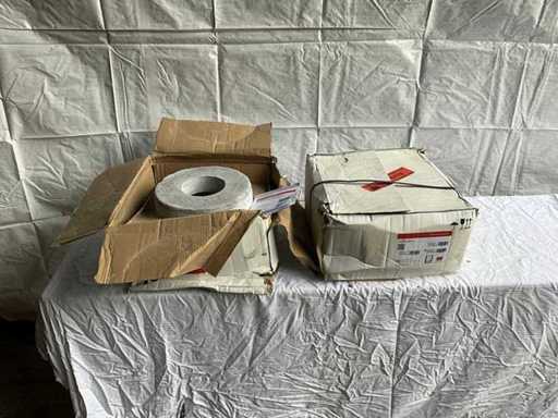 Trou d’installation pour le forage de carottage des drains de sol (2x)