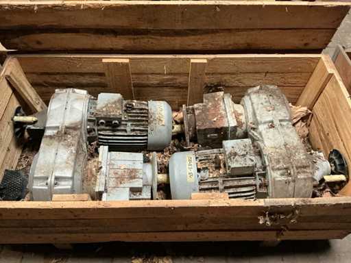 Electric motor with gearbox