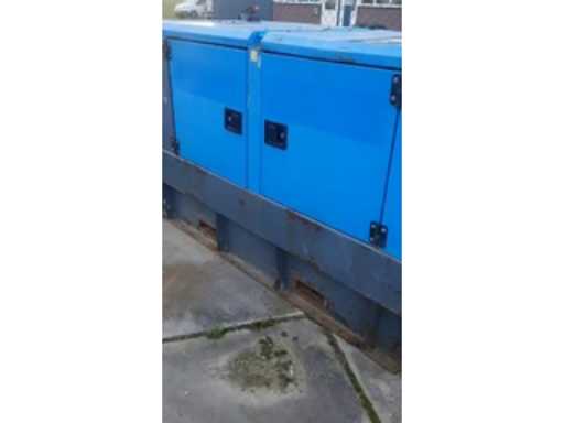 fa9fc7a7-5d09-4c40-837c-2ea40f0dfe28.mp4