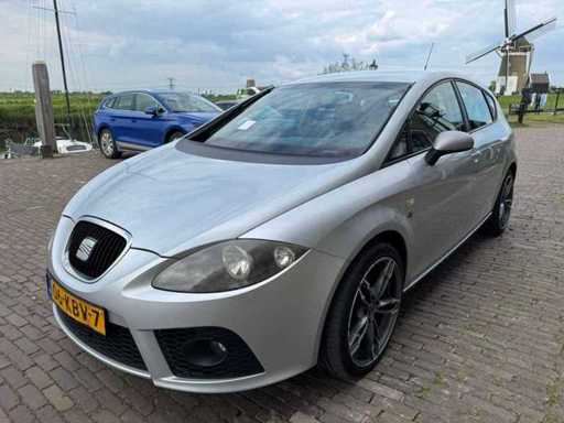 SEAT  Leon  2.0 TFSI FR SPORT 06-KBV-7