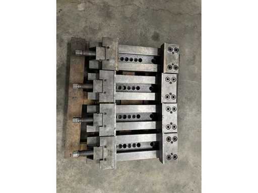  SET OF 4 PAIRED MILLING VICES Set of 4 paired milling vices