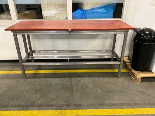 Stół roboczy ze stali nierdzewnej
