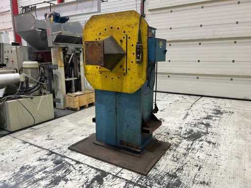 LAMBERT ET JOUTY - M-G7-F - Strungător industrial pentru poziționarea pieselor