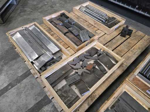 Hamulce tłoczone – różne części, narzędzia i akcesoria