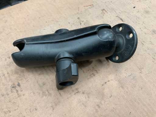 Stabilisateur de moteur RAM