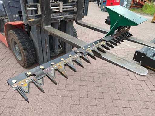2025 - EF-150 - Mini-excavatrice de haies