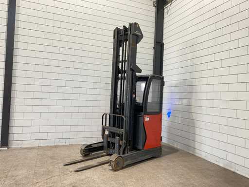 Linde - 2015 - R16 - Reach truck