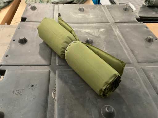 Sleeping mat self inflating (30x)