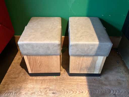 Hutten - Houten poef met lederen zitting (2x)