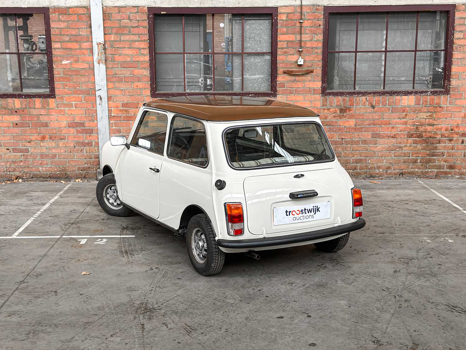 Austin Mini 1000 HLE 41pk 1984 (Origineel-NL), KS-40-RR